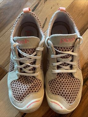 PLAE Miles Lace-Up Sneakers Sz 2